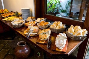 Desayuno buffet incluido todos los días 