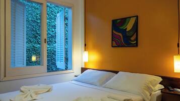 Standard Twin Room | Free WiFi