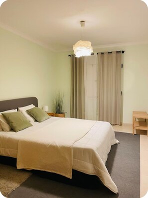 1 bedroom, WiFi, bed sheets - Central apartment (Lagos)