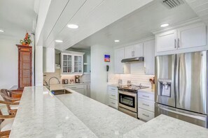 Fridge, microwave, dishwasher, coffee/tea maker - Sunset Overlook - Waterfront Condo at Harbour Place with Sunset View (Key West)
