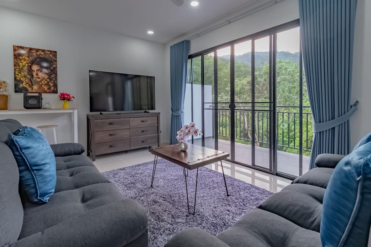 Biệt thự, hồ bơi riêng, quang cảnh đồi núi | Khu phòng khách