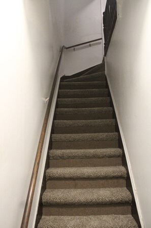 Interior - Lovely home 3 -bedroom apartment in center of Providence for a relaxing stay! (Providence)