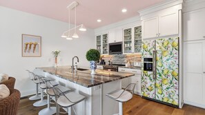 House (4 Bedrooms) | Interior - Girls Night Out by Avantstay Private Karaoke Lounge + Hot Tub + Rooftop + Downtown Views (Nashville)
