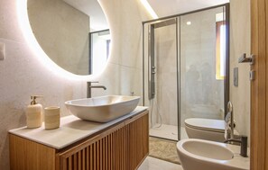 Shower - Gorgeous apartment in San Marco di Castellab (San Marco di Castellab)