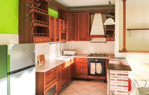 Unclassified image, 4 of 13, button - 1 bedroom pet friendly apartment in San Costanzo (San Costanzo)