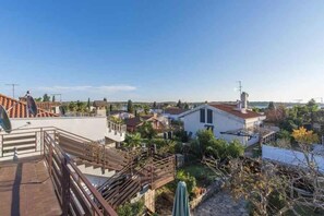 Property grounds - Holiday home with air conditioning (Novigrad)