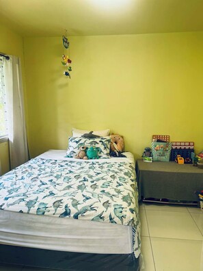 Iron/ironing board, WiFi, bed sheets - House of happiness/blessing (Apia)