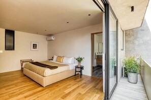 1 chambre, fer et planche à repasser, lit parapluie, Wi-Fi