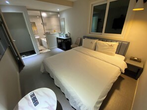 Superior Double Room, City View | Free WiFi - Bugokdong Le IDEA HOTEL (Busan)