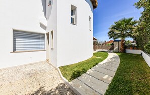 outside - Nice apartment in Fontane bianche (fontane bianche)