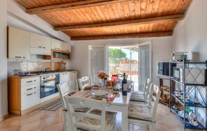Private kitchen - Nice apartment in Fontane bianche (fontane bianche)