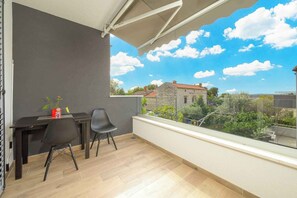 Interior - Villa with air conditioning and balcony (Medulin)