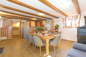 Dining - Holiday home with air conditioning (Vodnjan)