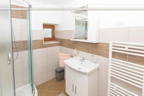 Bathroom - Holiday home with air conditioning (Vodnjan)