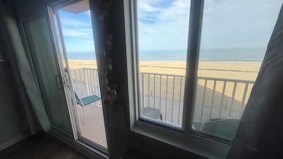Oceanfront Condo On Boardwalk Virginia beach