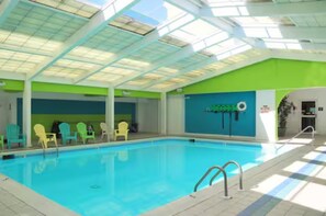 Indoor pool, a heated pool - Oceanfront Condo On Boardwalk Virginia beach (Virginia Beach)