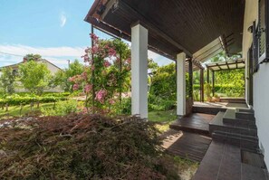 Terrace/patio - Villa with heated pool and air conditioning (Cerovlje)