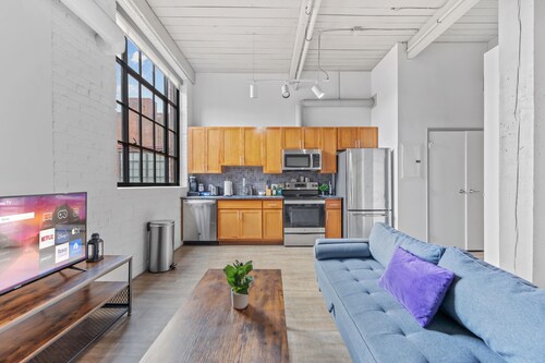 1BD Cozy Apt in DT  Cleveland