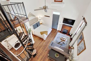 Smart-tv en een open haard