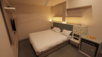 Habitación doble Deluxe | Tabla de planchar con plancha y wifi gratis