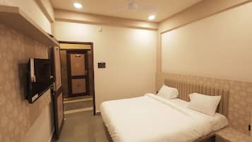 Habitación doble Deluxe | Tabla de planchar con plancha y wifi gratis