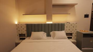 Deluxe-Doppelzimmer | Bügeleisen/Bügelbrett, kostenloses WLAN