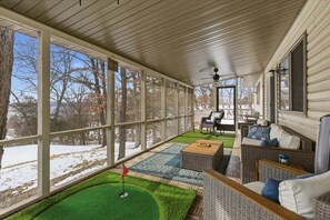 Interior - Prime Osage Beach Home, Pet-Friendly w/ Garage Near Margaritaville, Dining & Golf (Osage Beach)