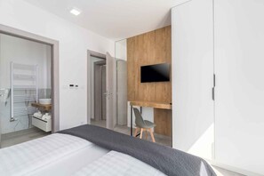 3 bedrooms, WiFi - Holiday apartment with air conditioning and shared pool (Funtana)
