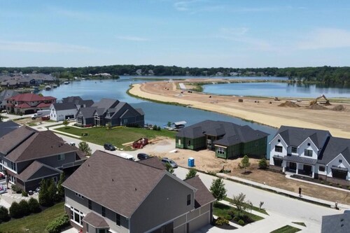 Spacious 6BR Home - Easy Access To Geist Reservoir