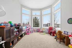 Children’s area - Spacious 6BR Home - Easy Access To Geist Reservoir (McCordsville)