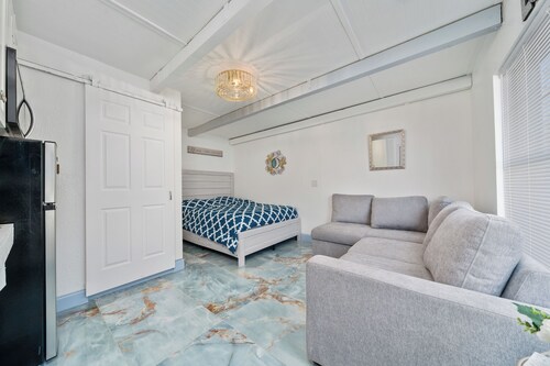 Charming 1-bedroom house with AC in lovely Kissimmee