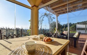 Dining - Awesome home in Camaiore with house sea view (Camaiore)
