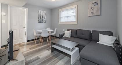 Beautiful APT with 3-Beds Near Downtown