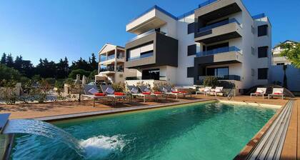 Holiday apartment with pool and air conditioning