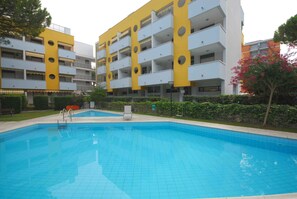 Pool - Holiday apartment mit Pool und Balkon (Lignano Sabbiadoro)