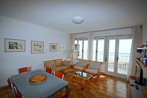 TV - Holiday apartment mit Meerblick (Lignano Sabbiadoro)