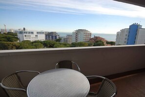 Outdoor dining - Holiday apartment mit Balkon (Lignano Sabbiadoro)