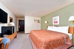 Desk, free WiFi - EconoLux Inn (Staples)