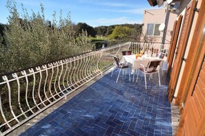 Outdoor dining - Holiday flat with terrace (Rovinj)