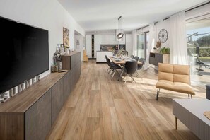 Dining - Villa with pool and air conditioning (Nova Vas/Poreč)
