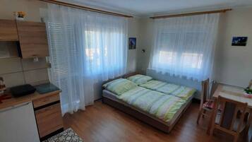 2 bedrooms, WiFi