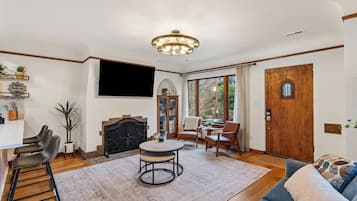 Smart TV, books, computer monitors