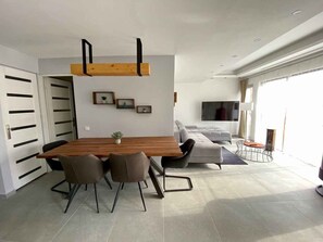 Interior - Holiday apartment with swimming pool, hot tub and sauna near the water (Siófok)