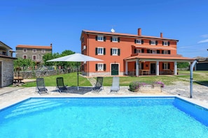Pool - Holiday Apartment FLAT WITH AIR CONDITIONING (Umag)
