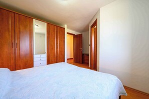 3 bedrooms, WiFi - Holiday apartment with air conditioning (Umag)