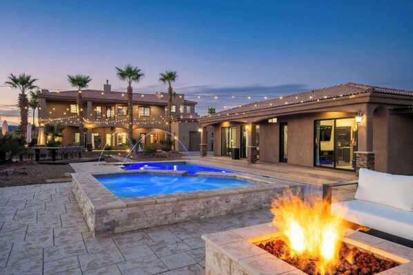 Outdoor pool, a heated pool