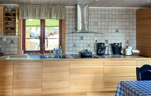 Frigorífic, forn, placa de cuina i rentaplats 