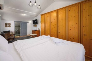 4 bedrooms, WiFi - Villa WITH POOL AND GARDEN (Momjan)