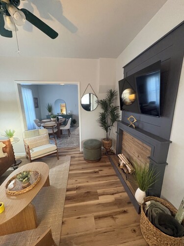 Cozy 2-bedroom house centrally located on Chestnut Street in gorgeous Missoula