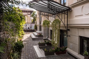 Terrace/patio - Little Bucharest Mansion (Bucharest)